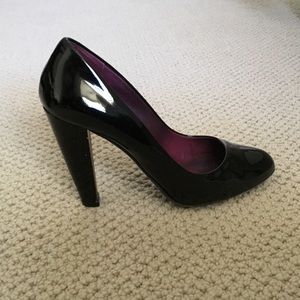 MIU MIU PUMPS IN SIZE 37.5 ITALIAN